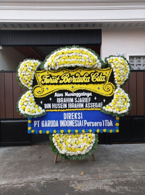 Papan Bunga Duka di Numfor Timur