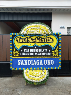 Papan Bunga Duka di Numfor Timur